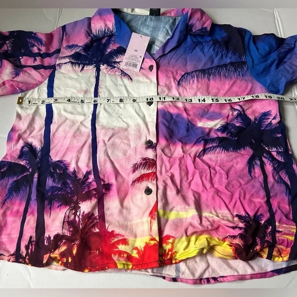 Wild Fable Button Front women’s Shirt Sunset Palm sz XS NWT - Picture 6 of 6